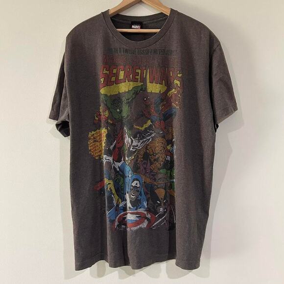 Vintage Marvel Secret Wars Comic Tee Shirt - Picture 1 of 6